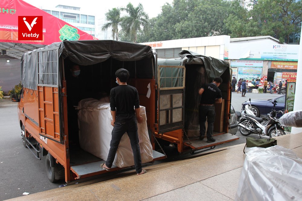 Lắp đặt sofa nhập khẩu tại Hà Nội