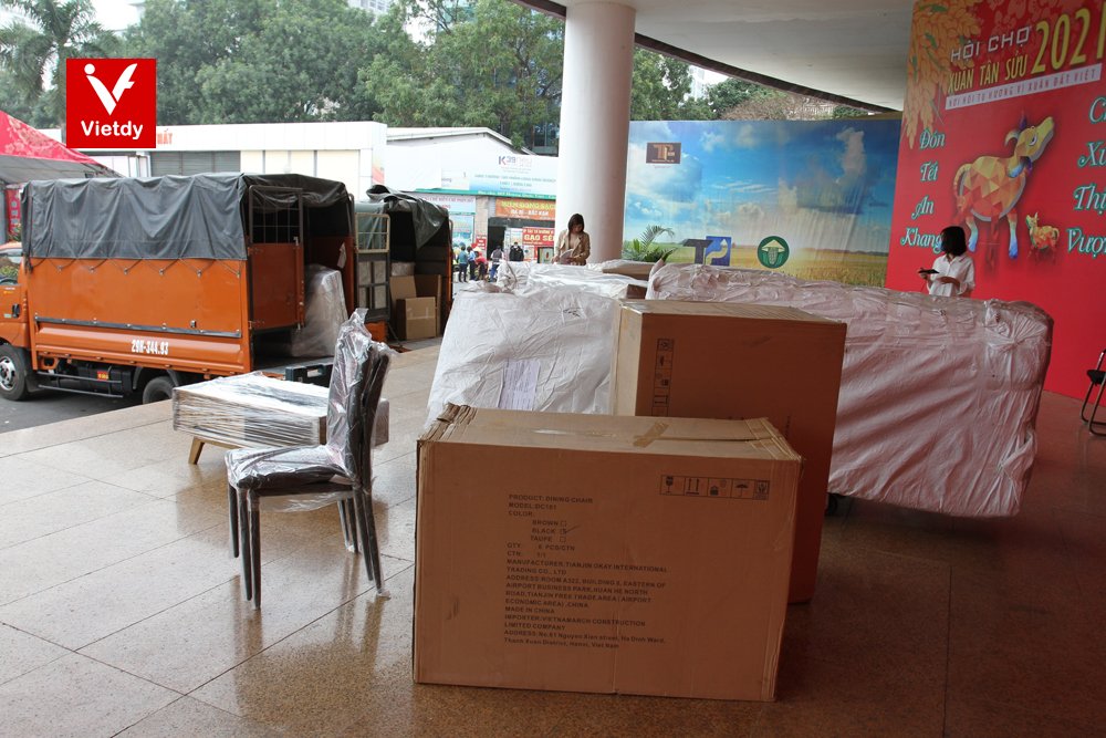 Bàn giao sofa nhập khẩu tại Hà Nội